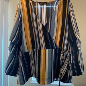 SOLD:)Stripped mid-sleeve shirt